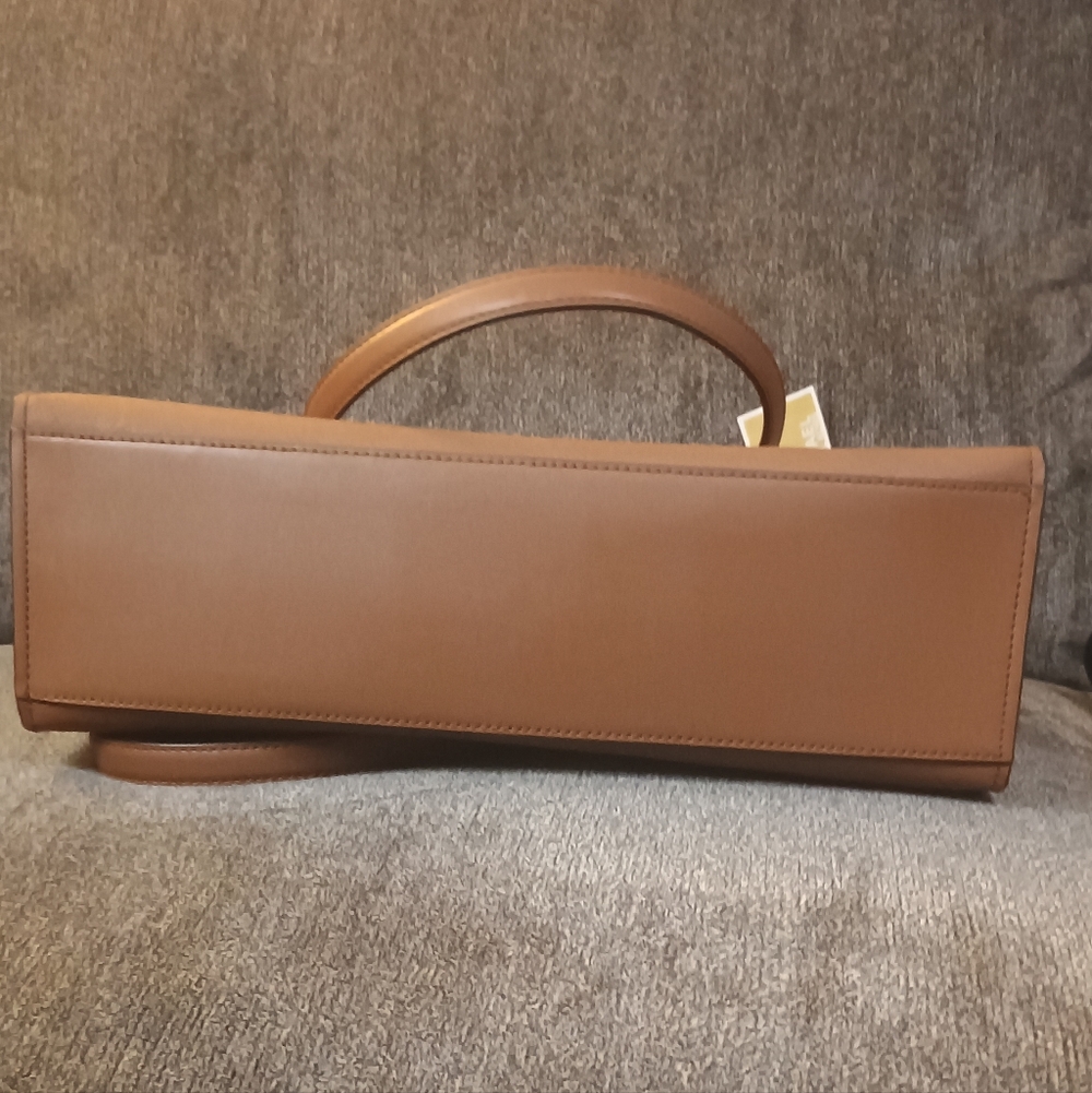 Micheal Kors Saffiano Leather Jet Set Travel tote- Authenticated Brand New - Picture 4 of 17